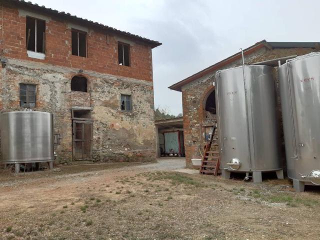 Rustico / Casale in vendita a Bucine AR
