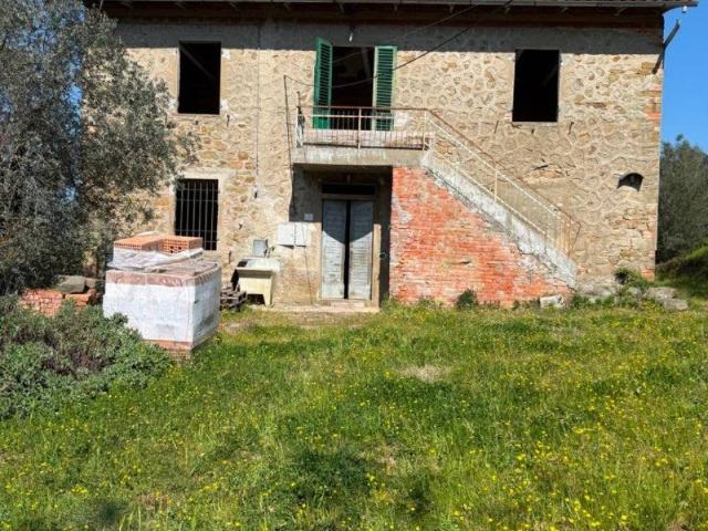 Rustico / Casale in vendita a Bucine AR
