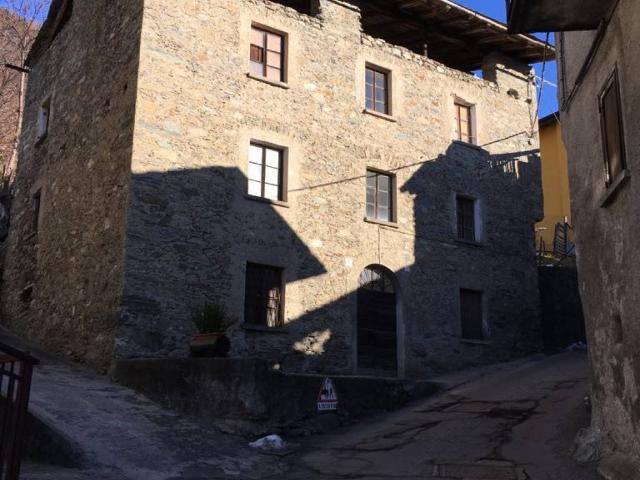 Rustico / Casale in vendita a Buglio in Monte SO