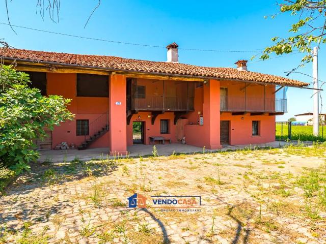 Rustico / Casale in vendita a Busca CN