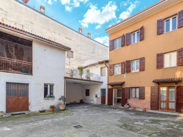 Rustico / Casale in vendita a Bussolengo VR