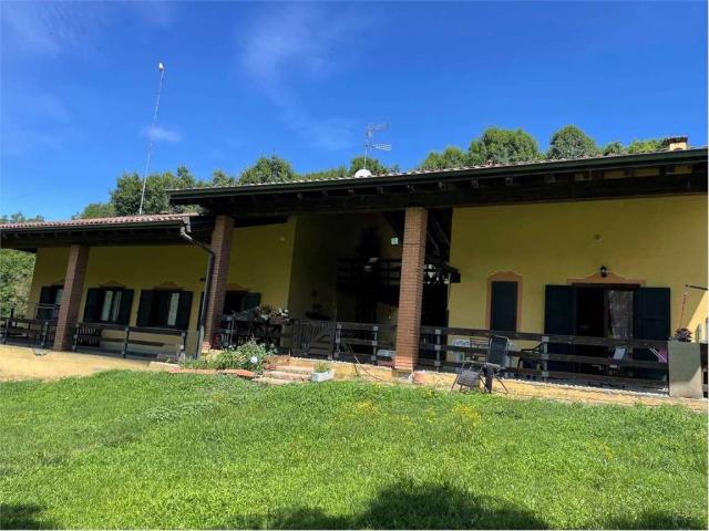 Rustico / Casale in vendita a Gattico Veruno NO