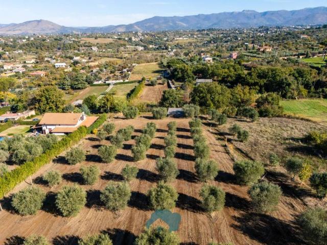 Rustico / Casale in vendita a Gallicano nel Lazio RM
