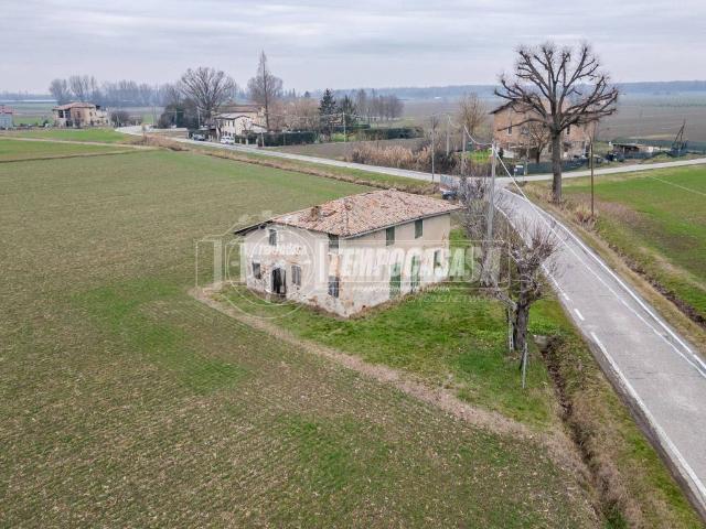 Rustico / Casale in vendita a Galliera BO