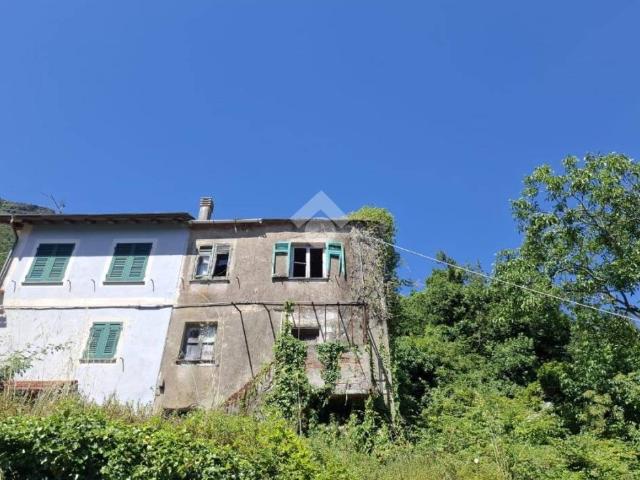 Rustico / Casale in vendita a Genova GE