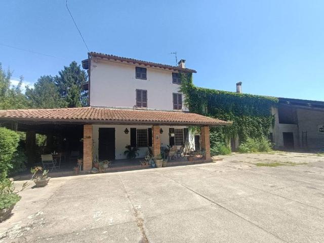 Rustico / Casale in vendita a Gerre de' Caprioli CR