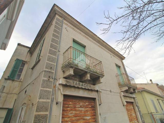 Rustico / Casale in vendita a Giulianova TE