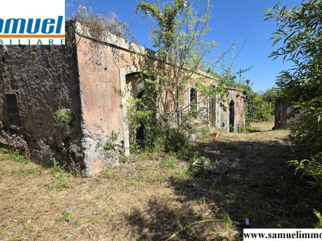 Rustico / Casale in vendita a Giarre CT