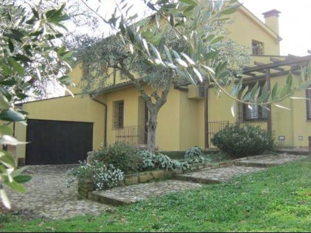 Rustico / Casale in vendita a Gradara PU