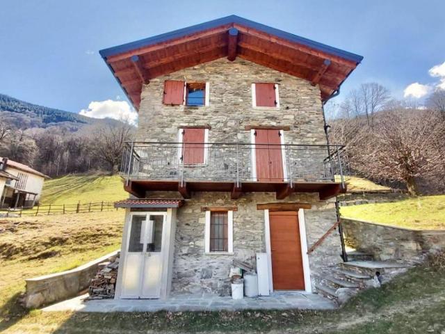 Rustico / Casale in vendita a Gravedona ed Uniti CO