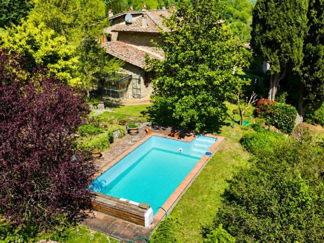 Rustico / Casale in vendita a Greve in Chianti FI