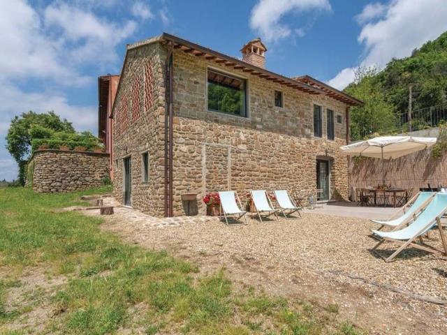 Rustico / Casale in vendita a Greve in Chianti FI