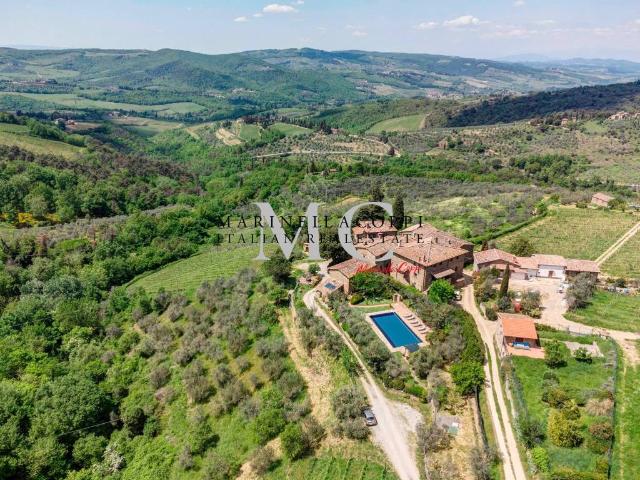 Rustico / Casale in vendita a Greve in Chianti FI
