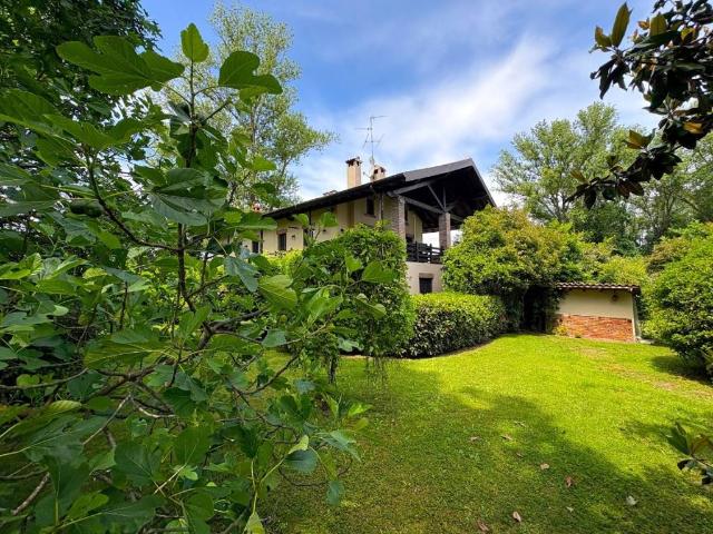 Rustico / Casale in vendita a Gropello Cairoli PV