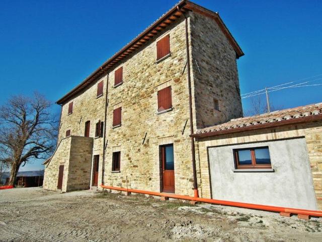 Rustico / Casale in vendita a Gualdo Tadino PG