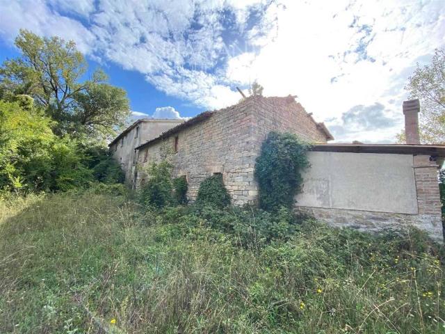 Rustico / Casale in vendita a Gubbio PG
