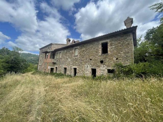 Rustico / Casale in vendita a Gubbio PG