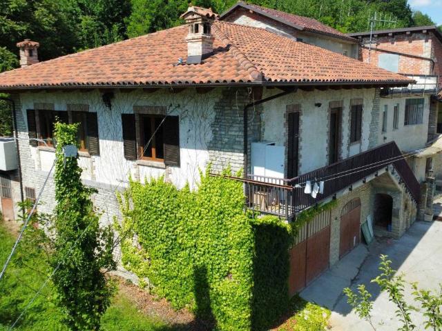 Rustico / Casale in vendita a Monforte d'Alba CN