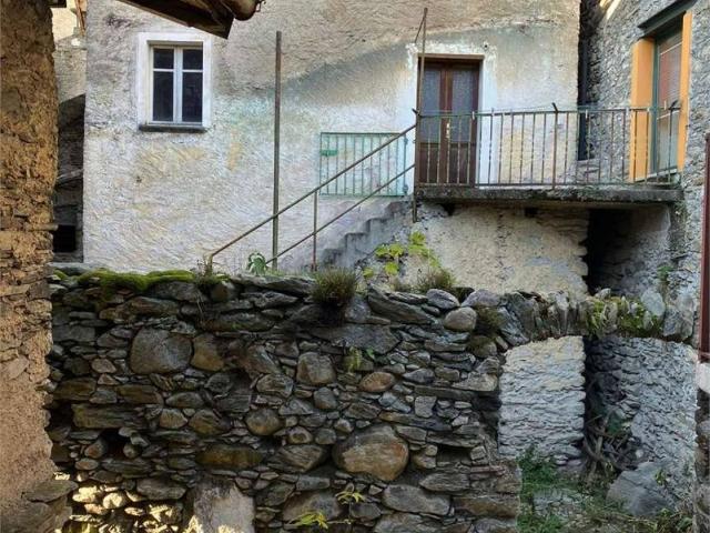 Rustico / Casale in vendita a Domaso CO
