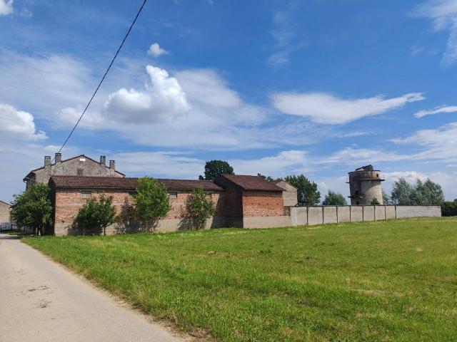 Rustico / Casale in vendita a Derovere CR
