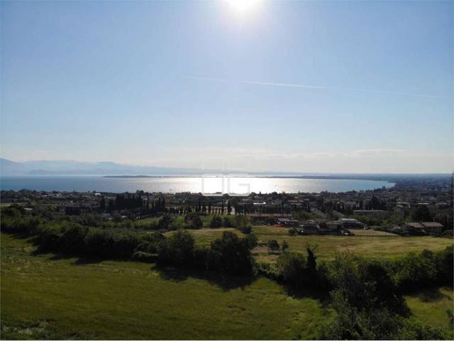 Rustico / Casale in vendita a Desenzano del Garda BS