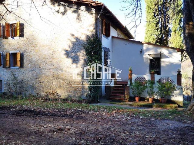 Rustico / Casale in vendita a Dicomano FI