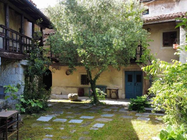 Rustico / Casale in vendita a Duino Aurisina TS