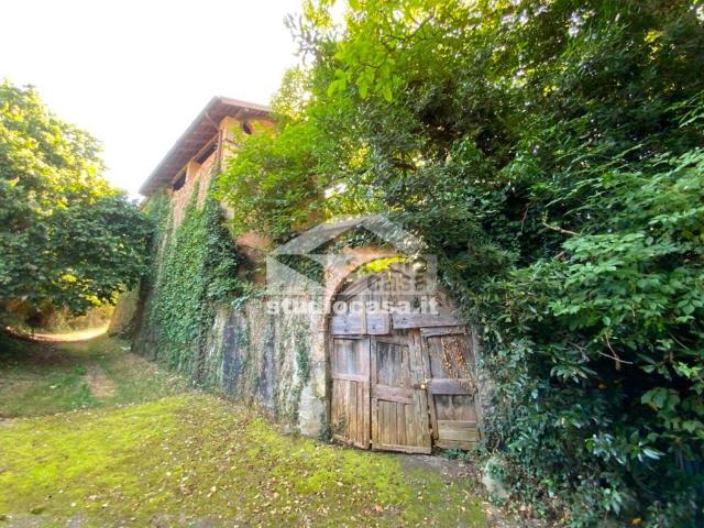 Rustico / Casale in vendita a Endine Gaiano BG