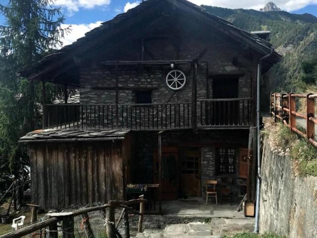 Rustico / Casale in vendita a Elva CN