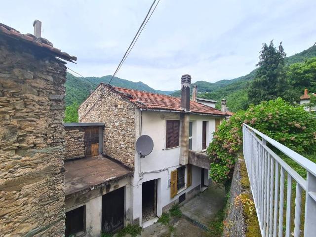 Rustico / Casale in vendita a Erli SV