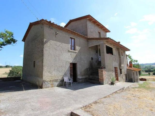 Rustico / Casale in vendita a Foiano della Chiana AR