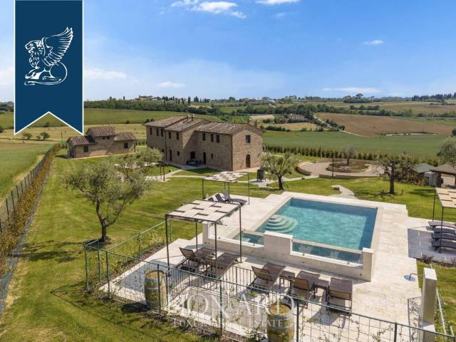 Rustico / Casale in vendita a Foiano della Chiana AR
