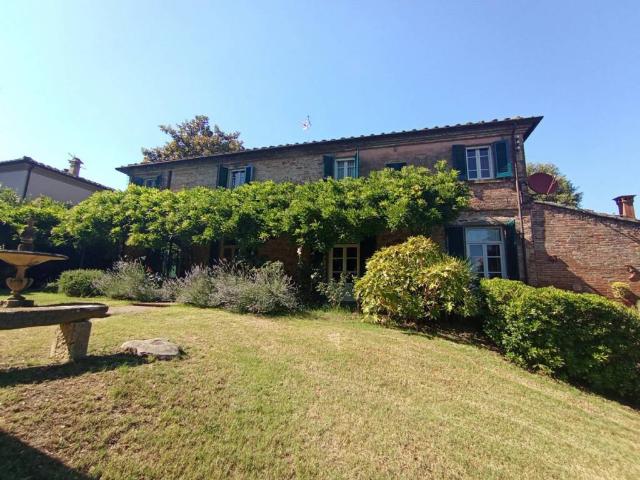 Rustico / Casale in vendita a Foiano della Chiana AR