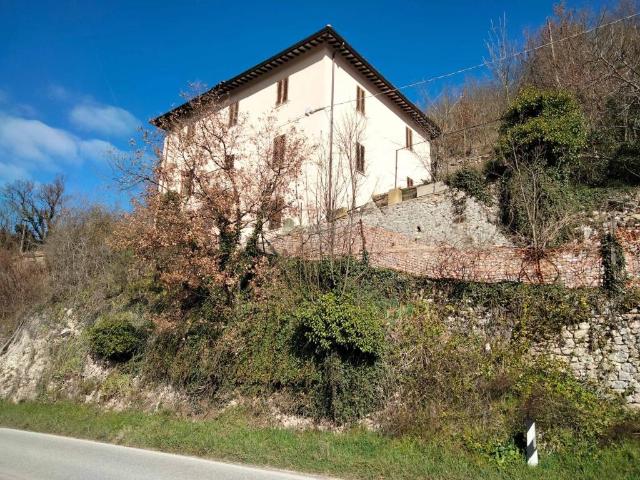 Rustico / Casale in vendita a Foligno PG