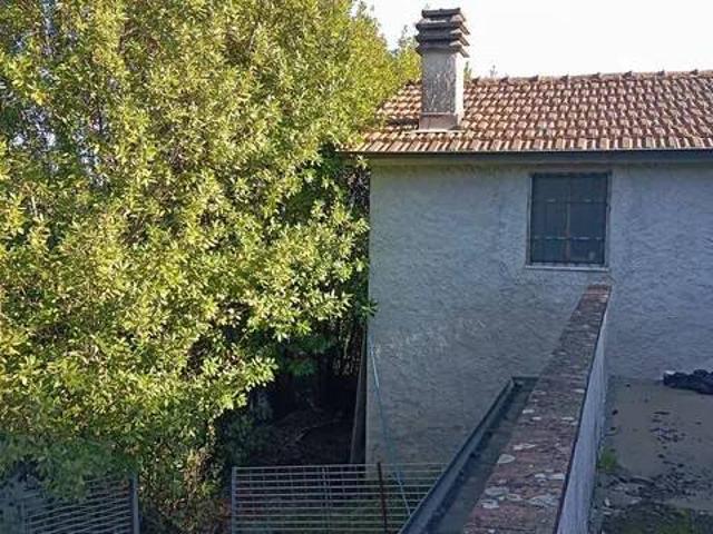 Rustico / Casale in vendita a Follo SP