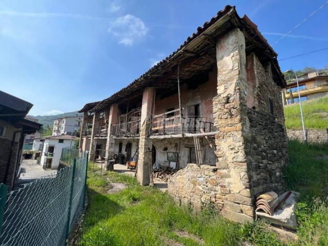 Rustico / Casale in vendita a Foresto Sparso BG