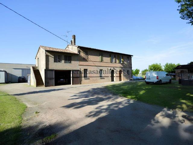 Rustico / Casale in vendita a Forlì FC