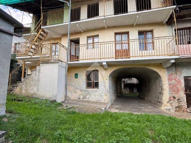 Rustico / Casale in vendita a Forno Canavese TO