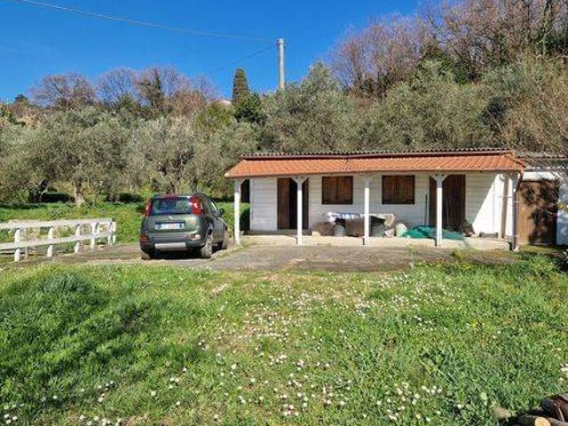 Rustico / Casale in vendita a Fosdinovo MS