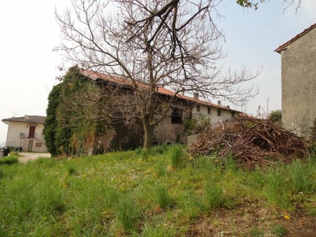 Rustico / Casale in vendita a Fara Vicentino VI