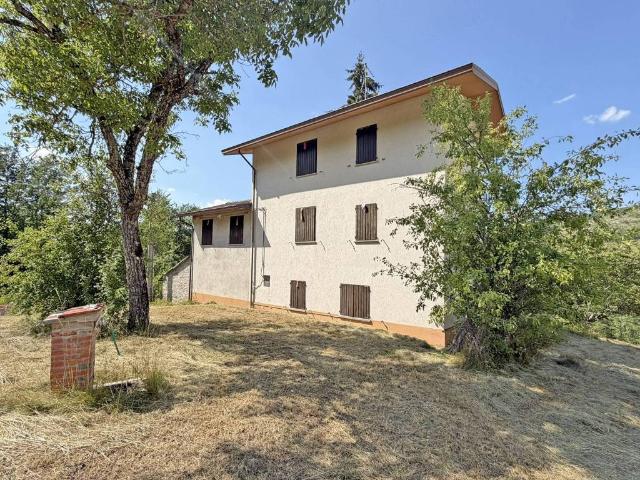 Rustico / Casale in vendita a Farini PC