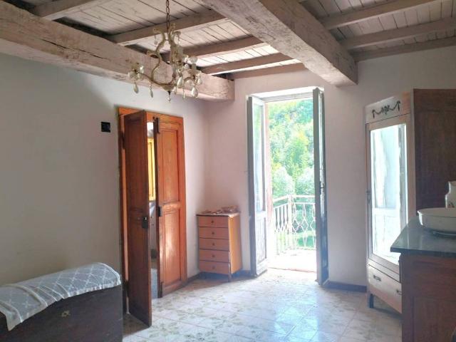 Rustico / Casale in vendita a Ferentillo TR