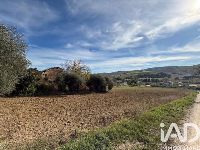 Rustico / Casale in vendita a Fermo FM