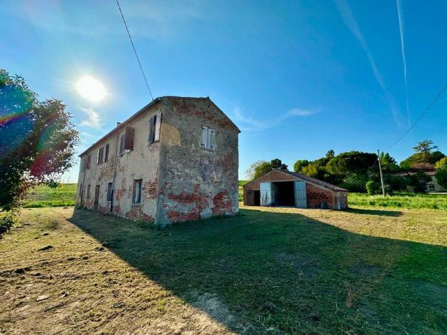 Rustico / Casale in vendita a Ferrara FE