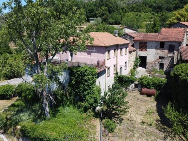 Rustico / Casale in vendita a Fivizzano MS