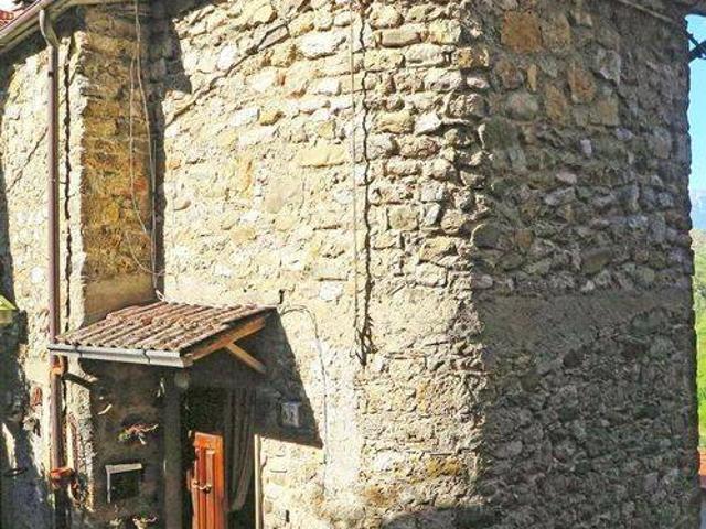 Rustico / Casale in vendita a Fivizzano MS