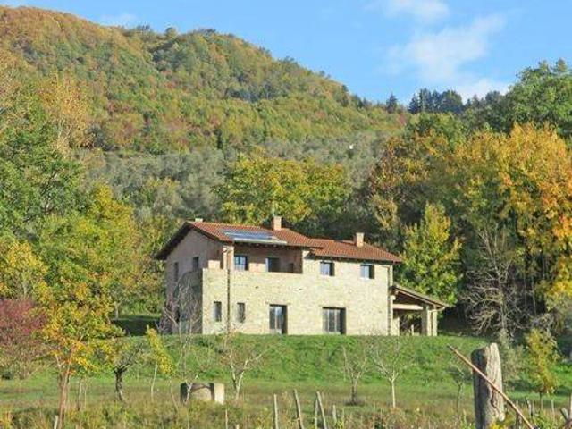 Rustico / Casale in vendita a Fivizzano MS