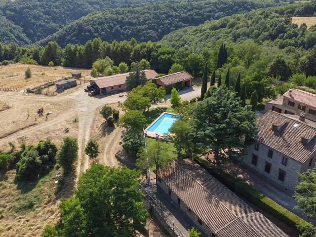 Rustico / Casale in vendita a Ficulle TR