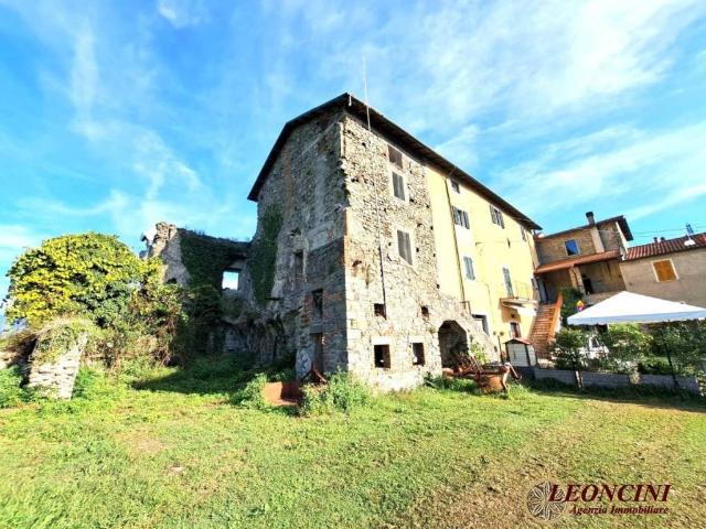 Rustico / Casale in vendita a Filattiera MS
