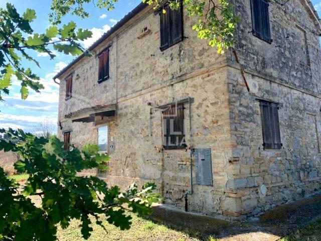 Rustico / Casale in vendita a Filottrano AN